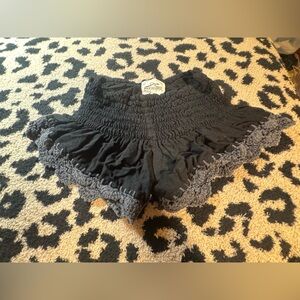 Pakaloha Black Textured Skirt